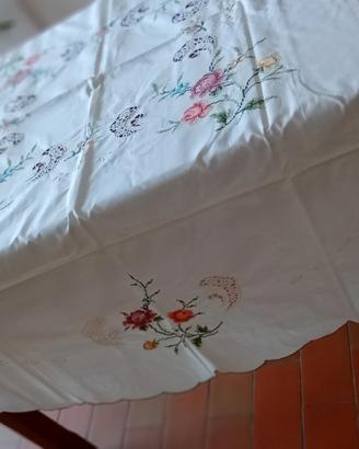 tovaglia punto croce  fatta a mano 