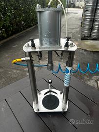 Tappatrice preumatica