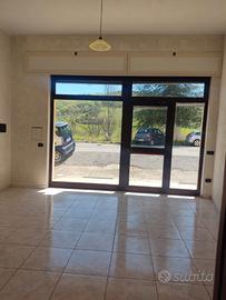 Bilocale uso studio, ufficio e altre attività