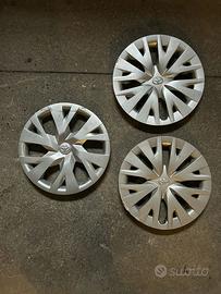 borchie copricerchi plastica Toyota Yaris R15