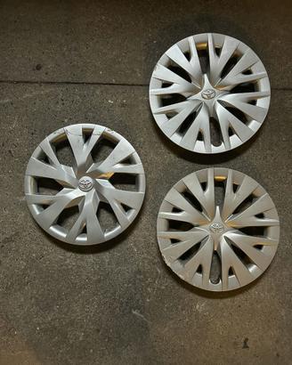 borchie copricerchi plastica Toyota Yaris R15