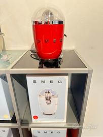 Spremiagrumi smeg