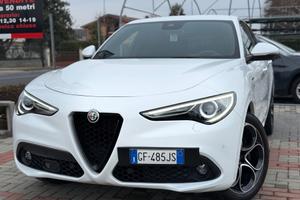 Alfa Romeo Stelvio 2.2 Turbodiesel 210 CV AT8 Q4 V