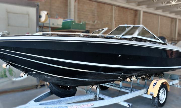 Cigala&Bertinetti Surfer 600v Mercury 40cv PRO