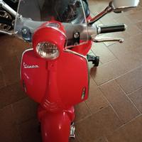 vespa elettrica giocattolo