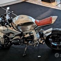 BMW r1100s