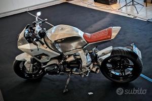BMW r1100s