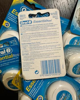 ORALB ESSENTIAL filo interdentale