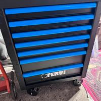 Carrello porta attrezzi