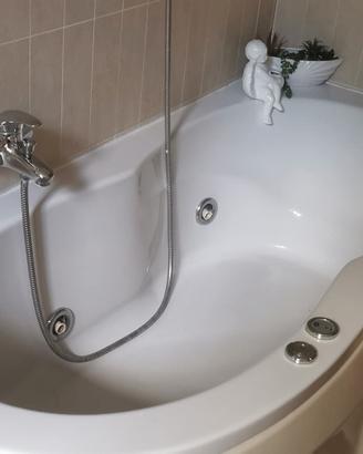 vasca da bagno idromassaggio 