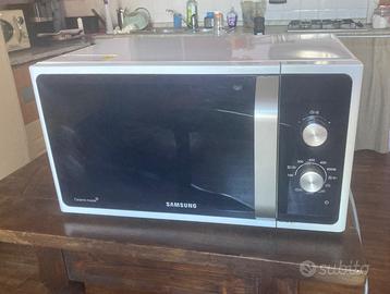 Forno microonde SAMSUNG 23L con grill