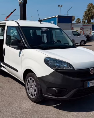 FIAT DOBLO' 1.3 AUTOCARRO 5 POSTI