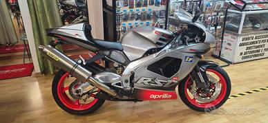 Aprilia rsv 1000 