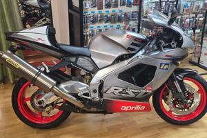 Aprilia rsv 1000 