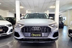 AUDI - Q3 - 35 TDI S tronic Business Advanced