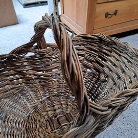 CESTO VINTAGE  REALIZZATO A MANO