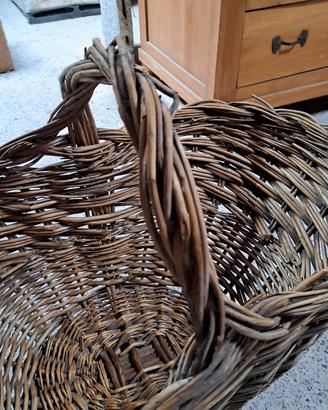 CESTO VINTAGE  REALIZZATO A MANO