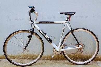 bicicletta da strada in alluminio 