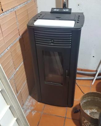 Termostufa A Pellet 14 Kw King 14 Idro 100mq