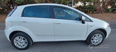 PUNTO 1,4 FIRE NATURAL POWER METANO DI SERIE FIAT 