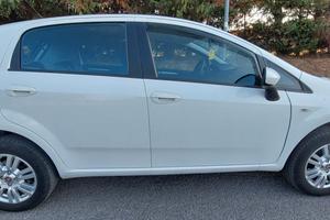 PUNTO 1,4 FIRE NATURAL POWER METANO DI SERIE FIAT 