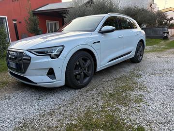 Audi e-tron 55