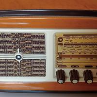 Radio d'epoca miniatura Geloso.