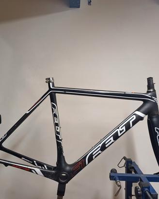 telaio bici da corsa in carbonio felt f1 misura 54