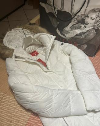 Puumino nuovo Guess donna con cartellino