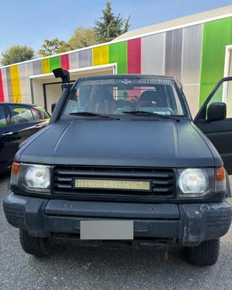 Mitsubishi Pajero 2,5
