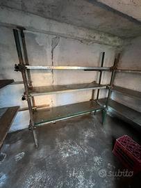 Scaffali in ferro