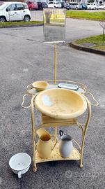 Toilette deco' in ferro smaltato con accessori