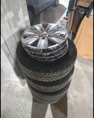 gomme + cerchi 205/60/16