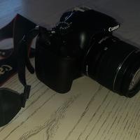 Macchina fotografica canon  eos 1100D