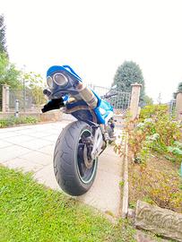 Suzuki GSR 600