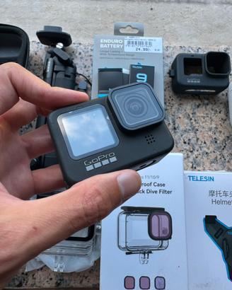 GoPro HERO 9 black + 5 batterie + sd + acessorri