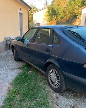 Saab 900 SE