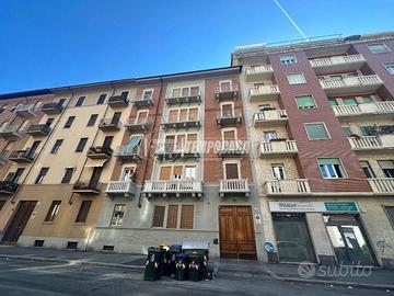 TRILOCALE IN ZONA COMODA AI SERVIZI!
