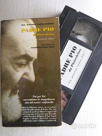 Videocassetta VHS su "Padre Pio da Pietrelcina"