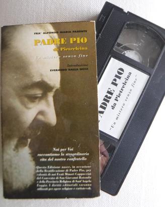 Videocassetta VHS su "Padre Pio da Pietrelcina"