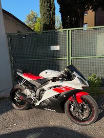 Yamaha  YZF R6 2008
