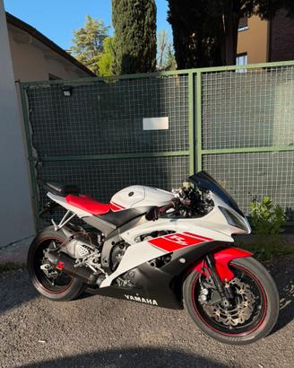 Yamaha  YZF R6 2008