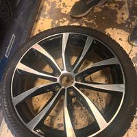 Cerchi e gomme 225/40 r18 92w