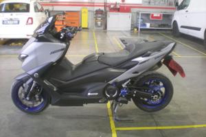 TMAX YAMAHA 560
