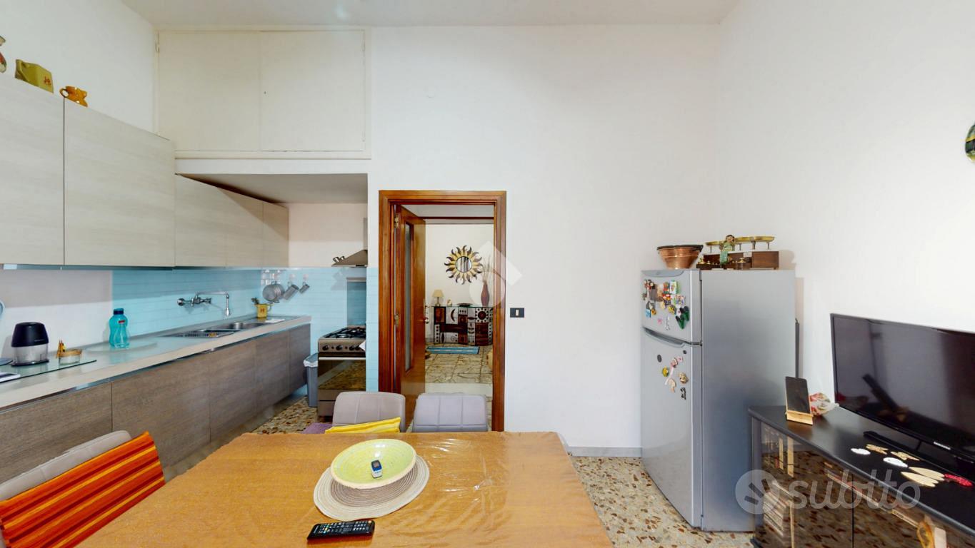 Apartment in Brindisi, Centro - Altro