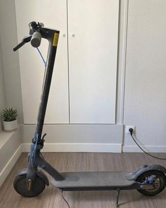 Xiaomi Mi 3 Electric Scooter Monopattino