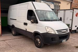 IVECO DAILY 2.3 35/E4 -2009
