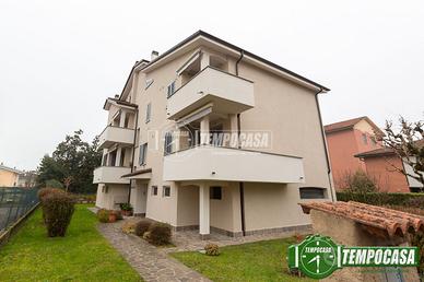 3 LOCALI CON MANSARDA