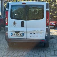 Vivaro 9 posti