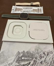 Apple Watch ULTRA 49mm più accessori